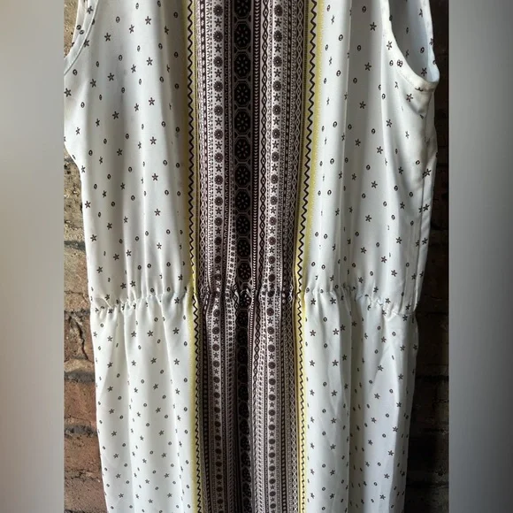 Gray and White Sleeveless Halter Maxi Dress - Picture 5 of 8